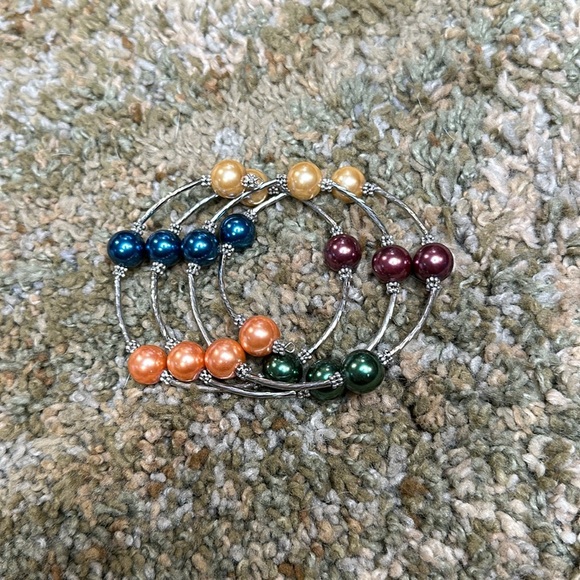 Memory Wire Wrap Bracelet with Multiple Colors of Faux Pearls and Spacers NWOT - Picture 8 of 10